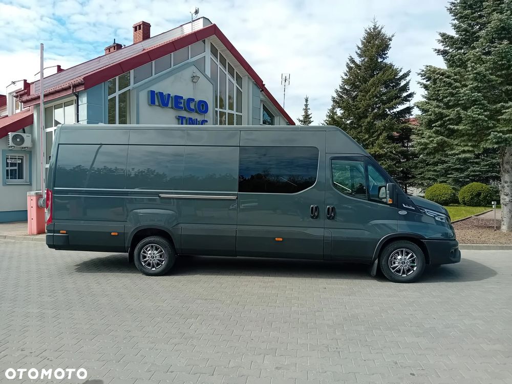 Iveco Daily L4H2 3.0 180KM Automat Hi-Matic Brygadowy 7 osób - 4