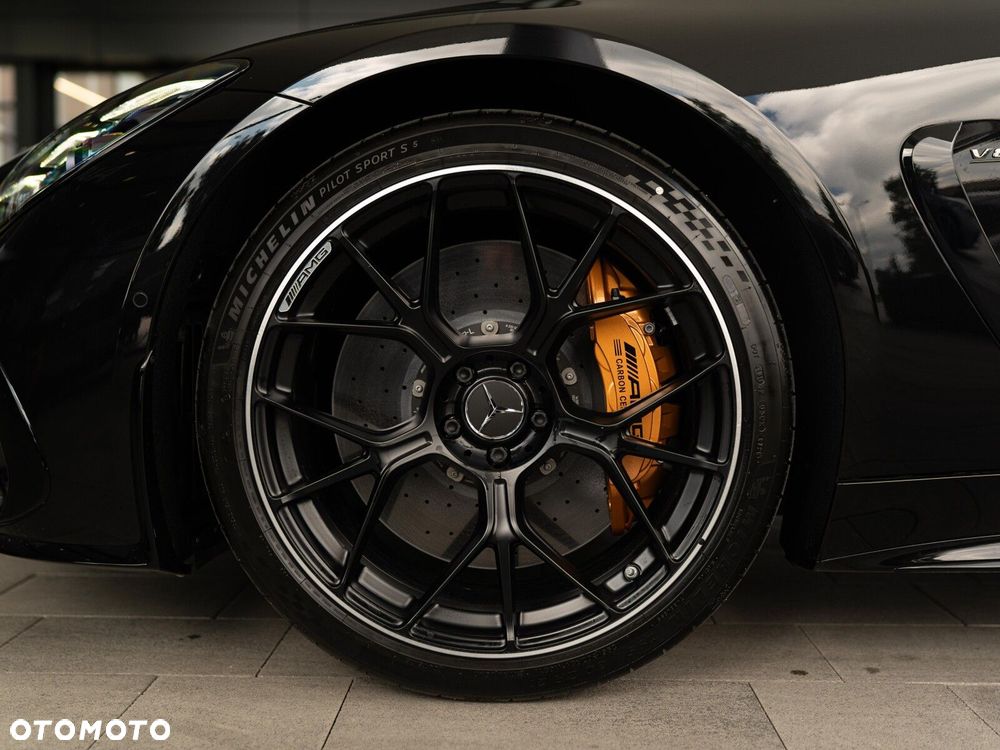 Mercedes-Benz AMG GT - 9