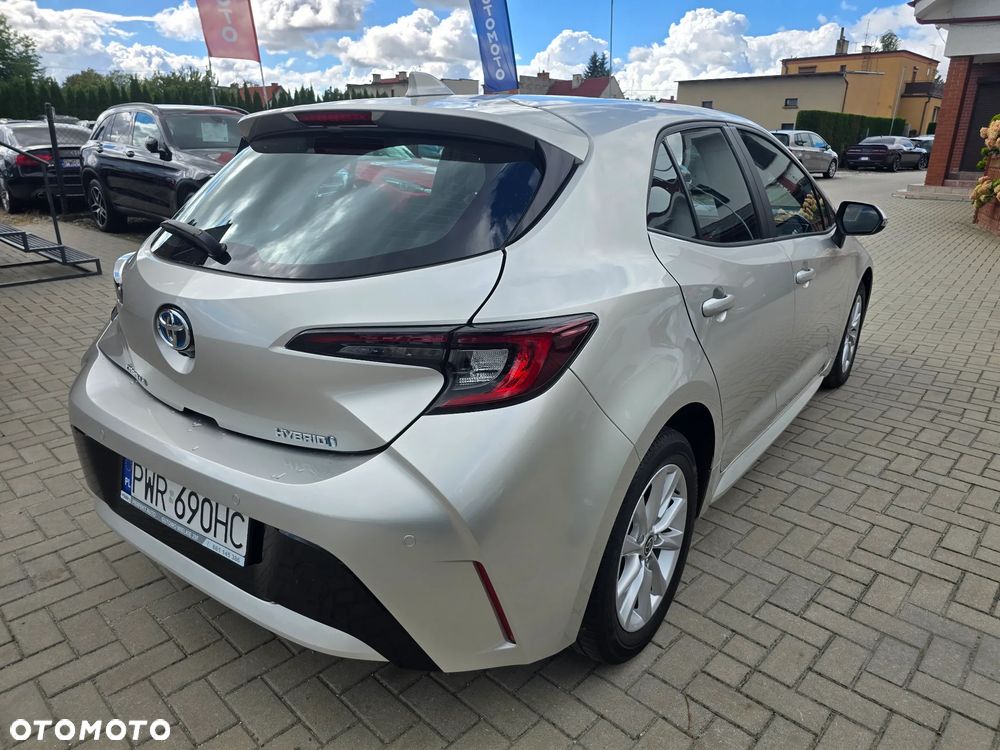 Toyota Corolla - 4