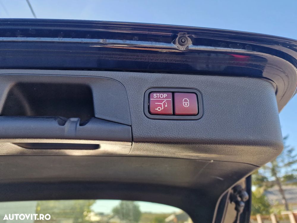 Mercedes-Benz GLC 250 d 4MATIC - 12