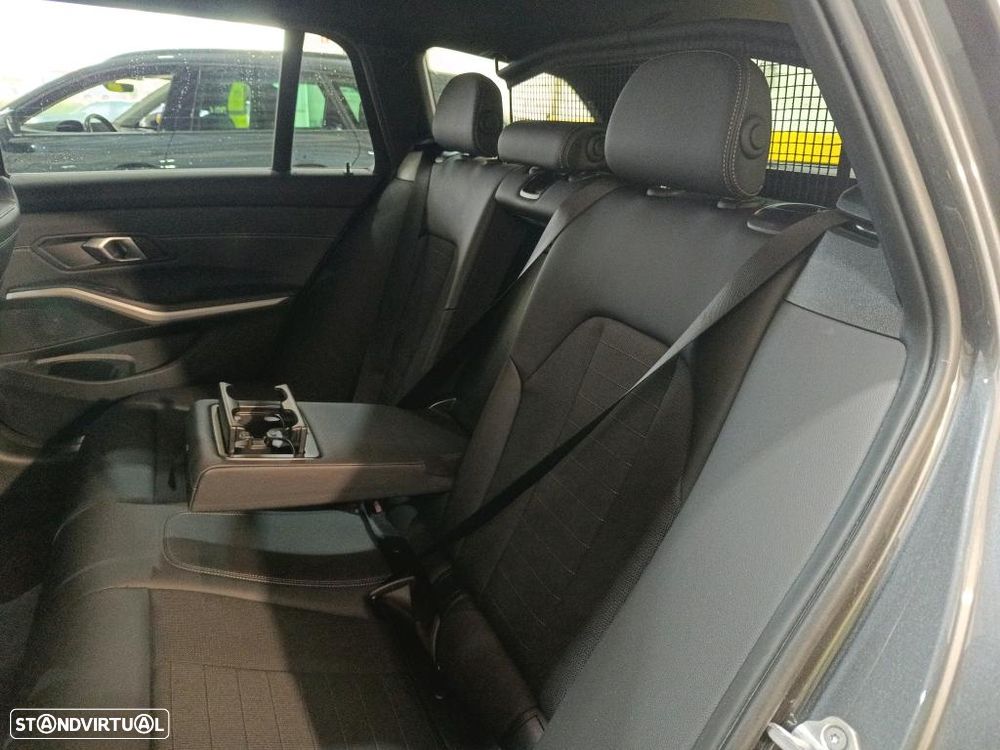 BMW 320 e Corporate Edition Auto - 8