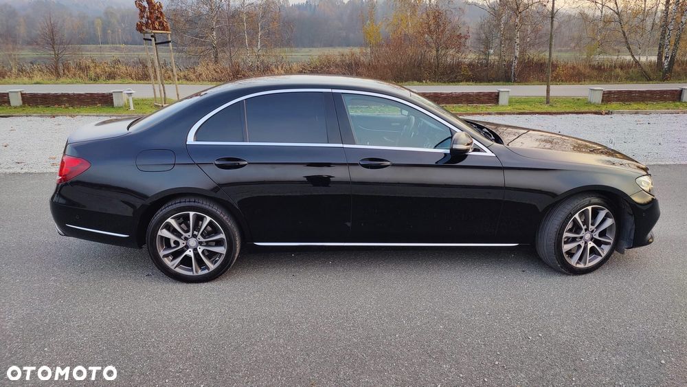Mercedes-Benz Klasa E 220 d Business Edition 9G-TRONIC - 2