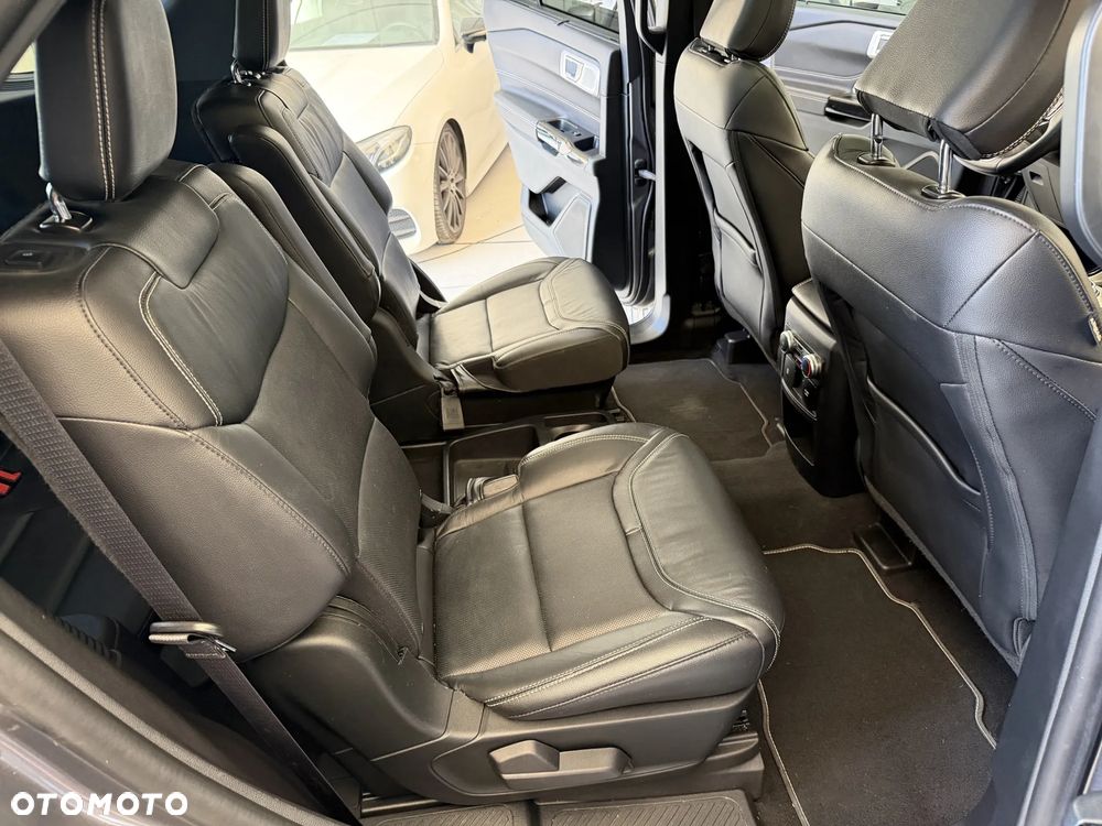 Ford Explorer - 8