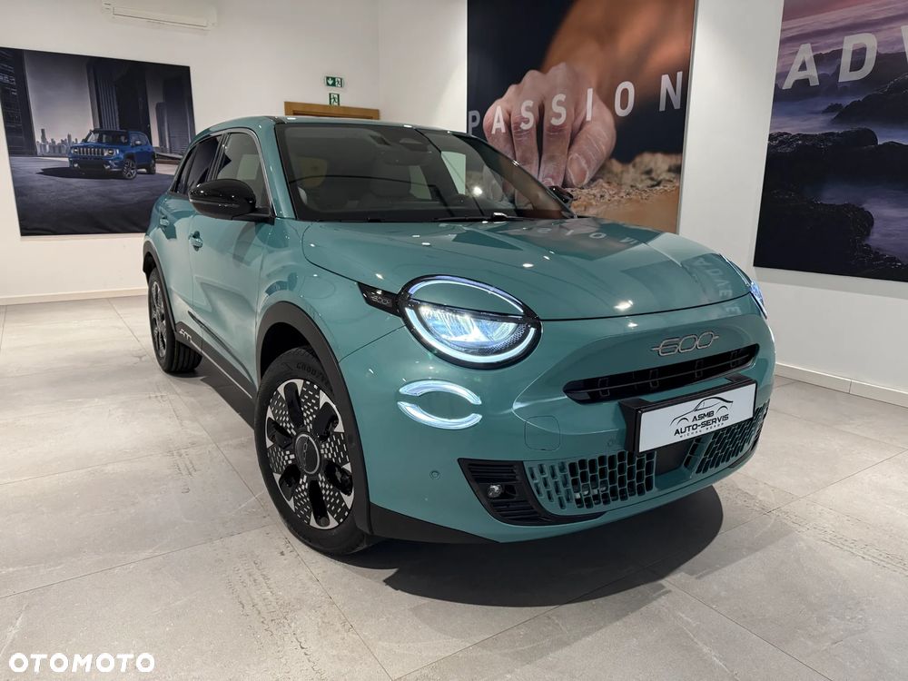 Fiat 600 1.2 Turbo La Prima eDCT - 2