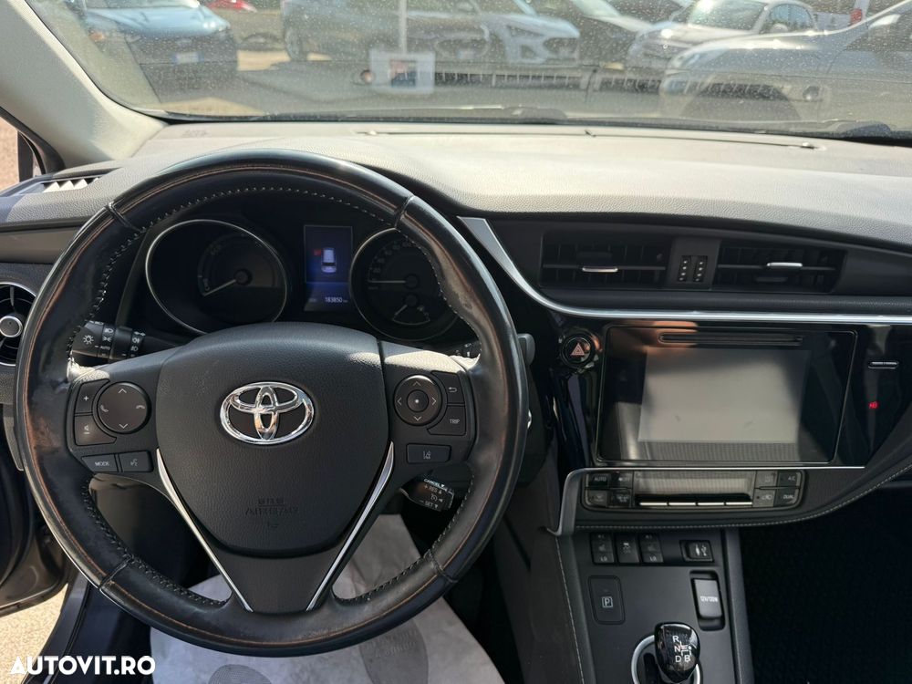 Toyota Auris 1.8 L VVT-i TS Hybrid Sol+ - 6