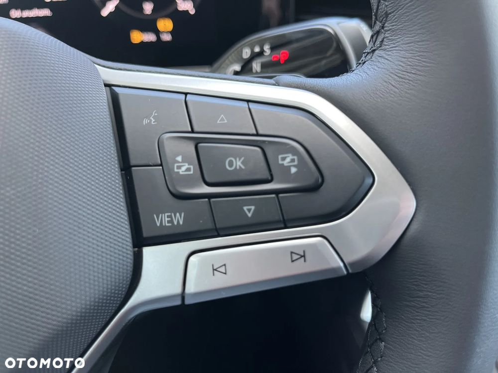 Volkswagen T-Roc 1.5 eTSI Trend DSG - 24