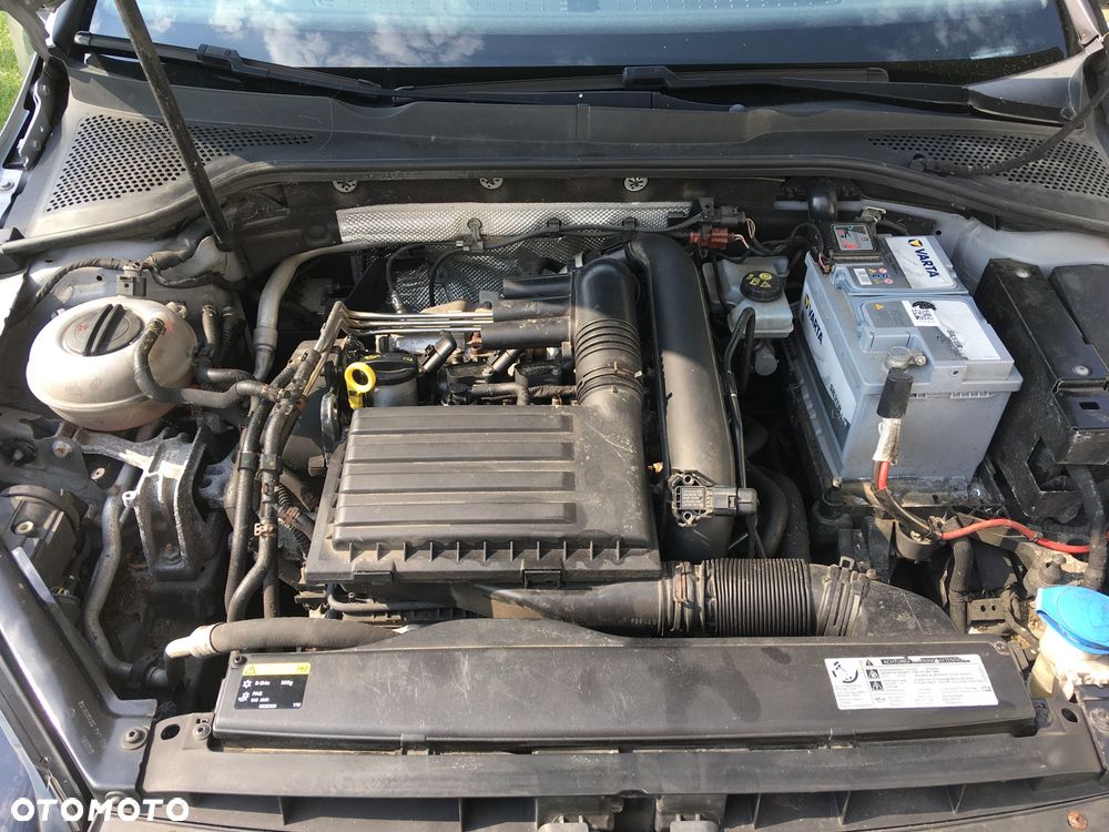 Volkswagen Golf - 21