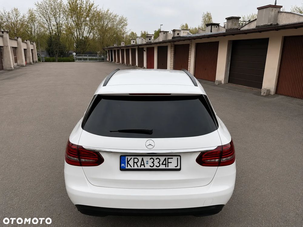 Mercedes-Benz Klasa C 200 d 9G-TRONIC - 21