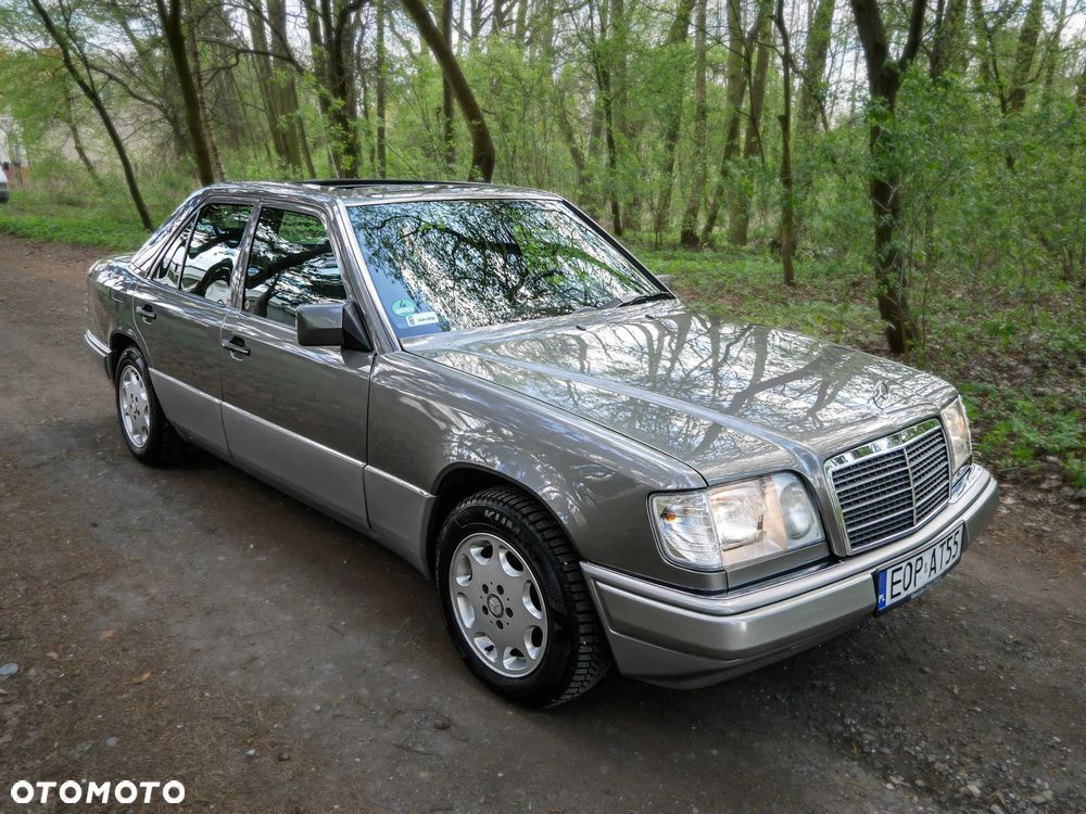 Mercedes-Benz W124 (1984-1993) - 12