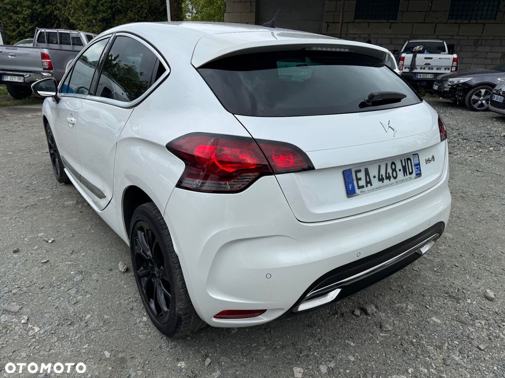 Citroën DS4 BlueHDi 150 S&S SoChic - 30