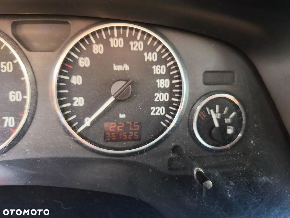 Opel Zafira 1.8 16V Comfort - 6