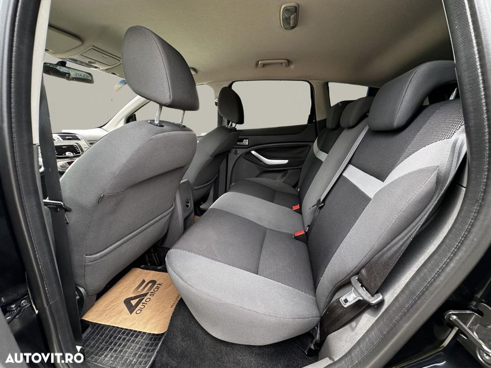 Ford Kuga 2.0 TDCi Titanium - 4