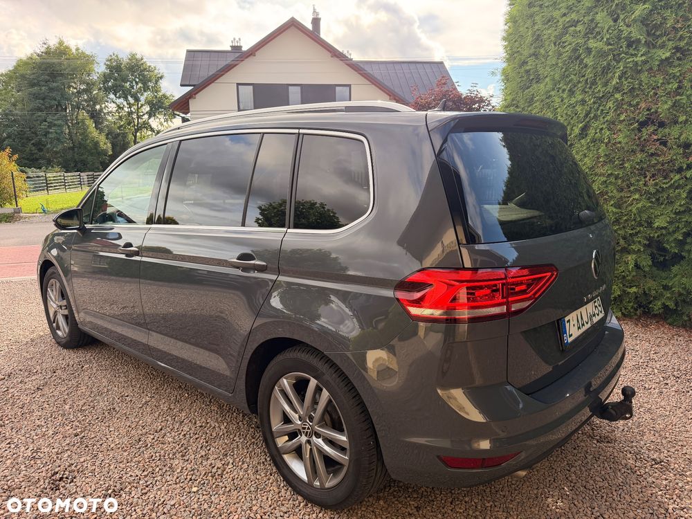 Volkswagen Touran - 3