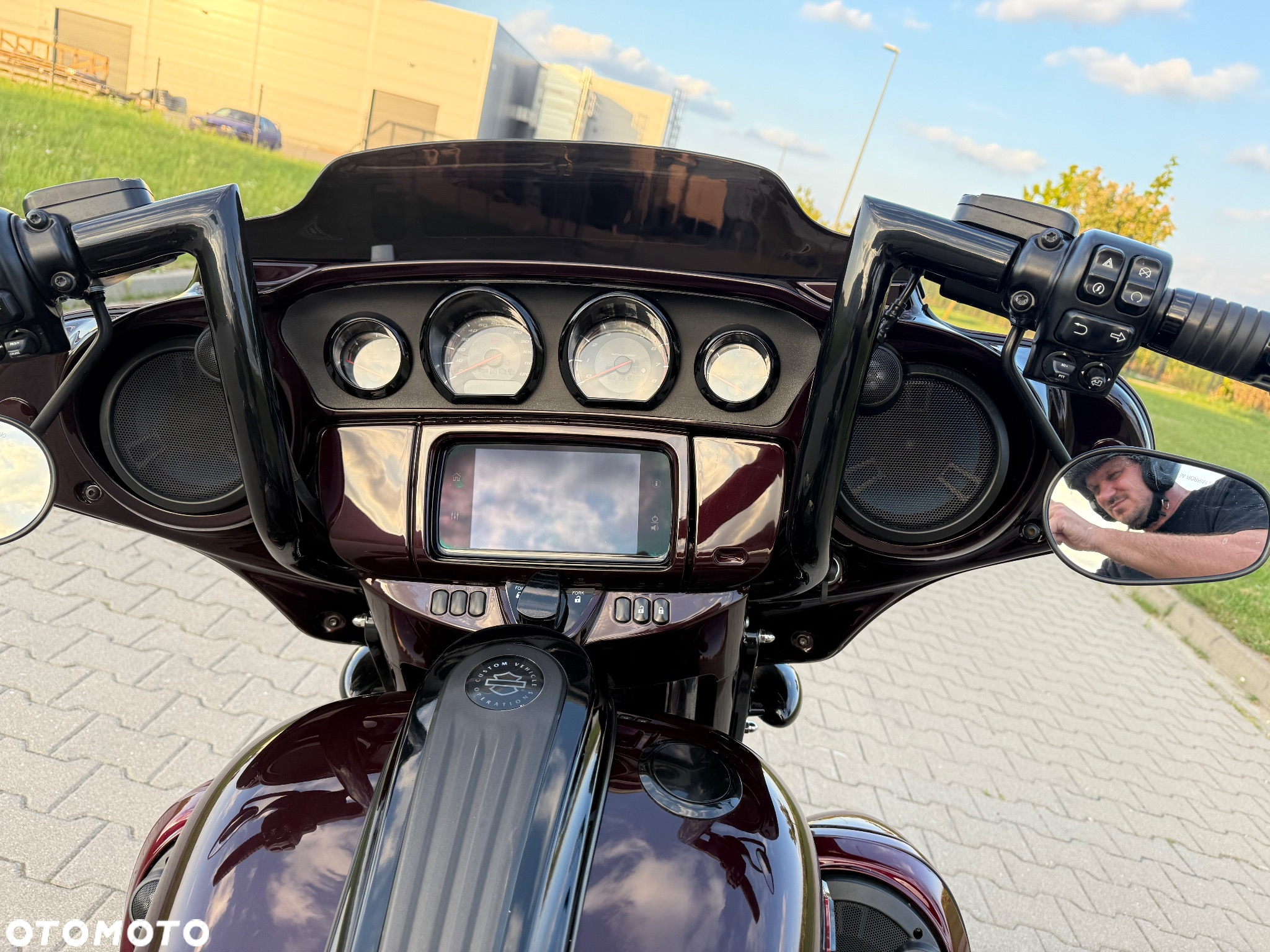 Harley-Davidson CVO Street Glide - 22