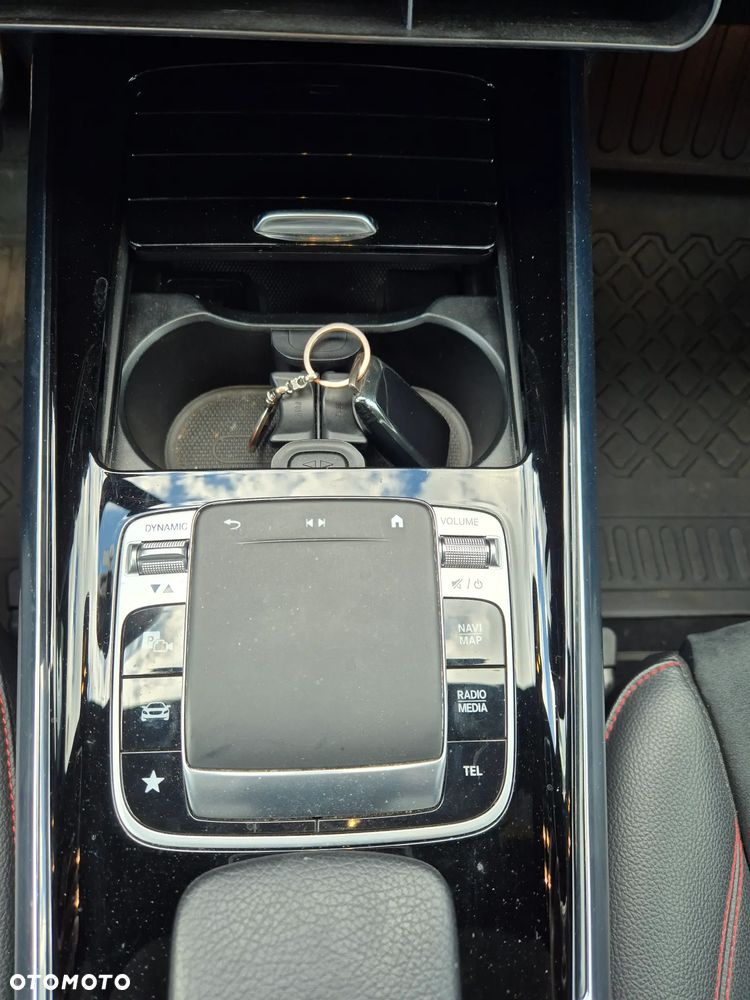 Mercedes-Benz Klasa B 200 d AMG Line 8G-DCT - 24