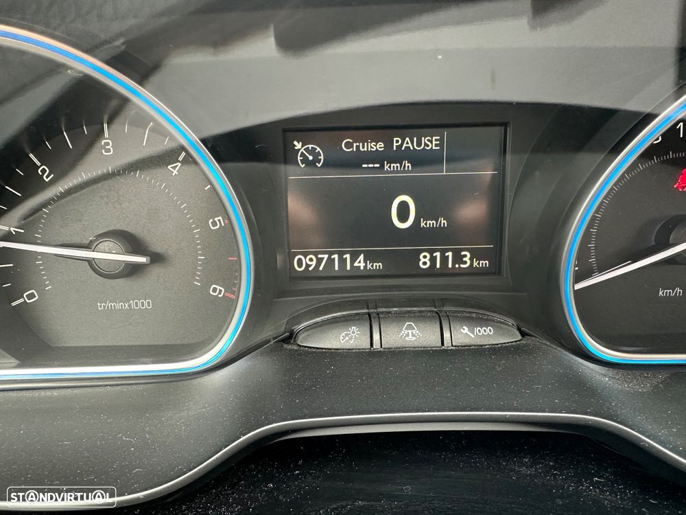 Peugeot 2008 - 17