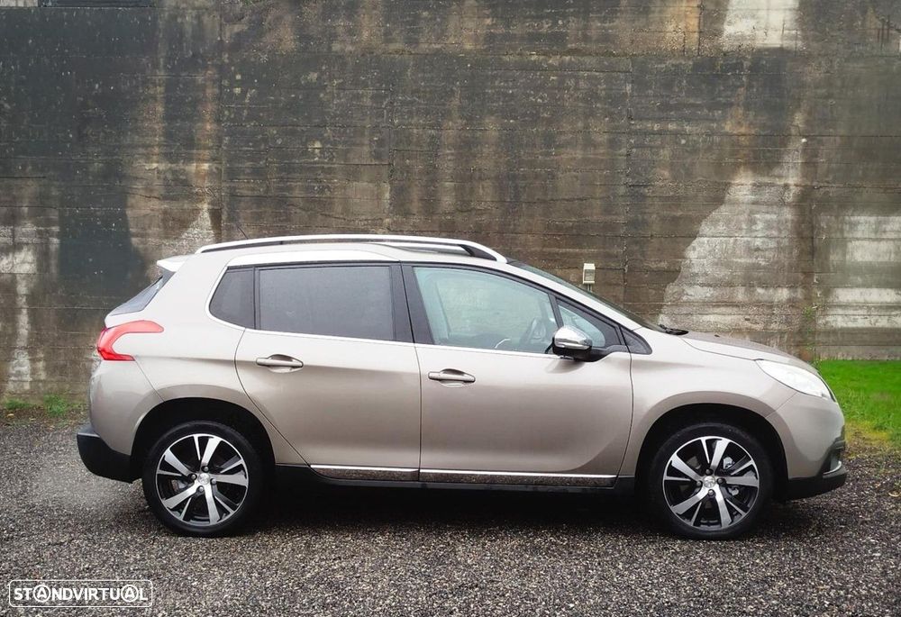 Peugeot 2008 1.2 PureTech Allure EAT6 - 2