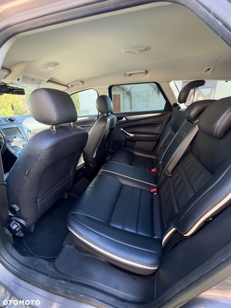 Ford Mondeo - 9