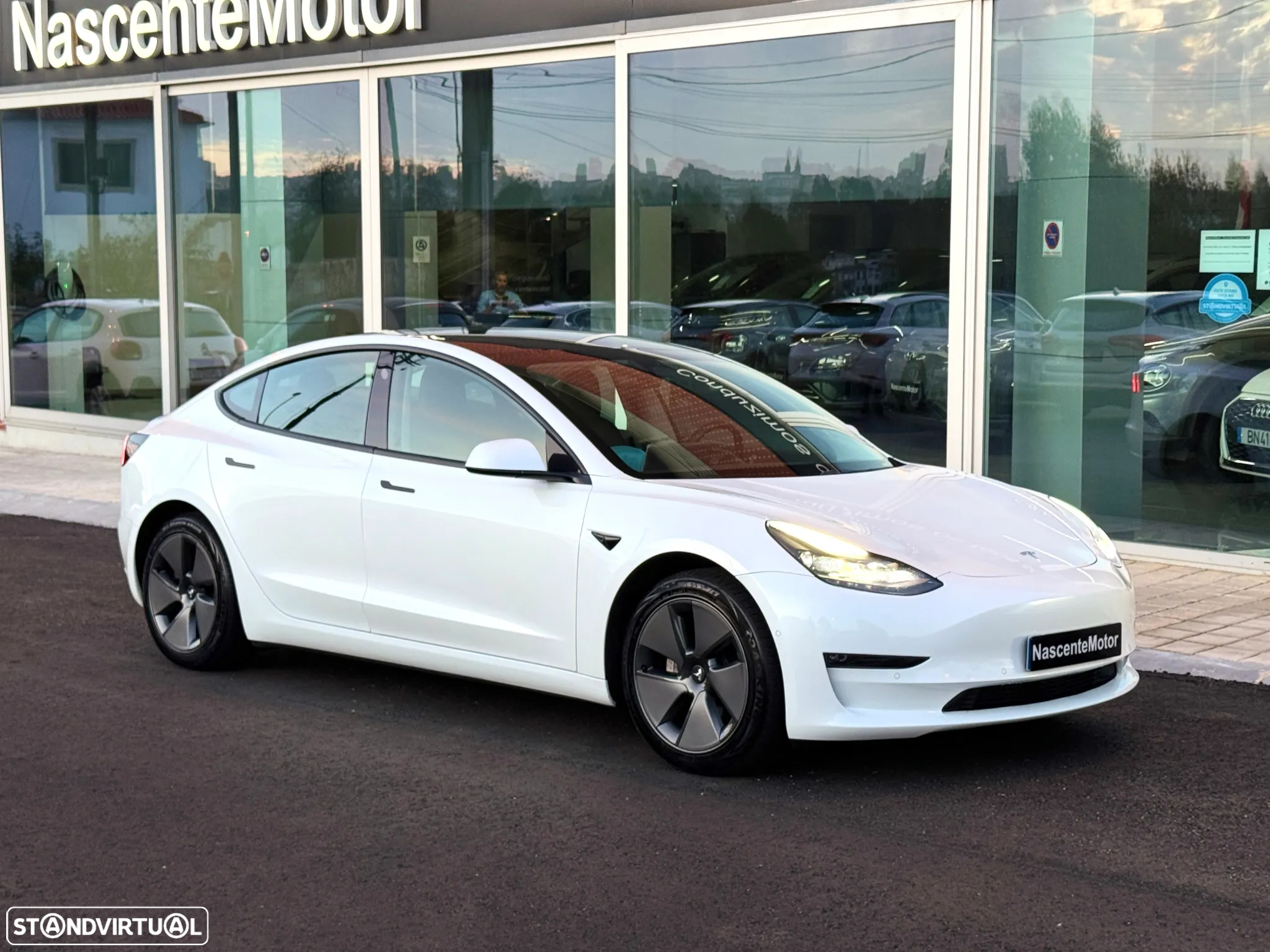 Tesla Model 3 Standard Range Plus RWD - 3