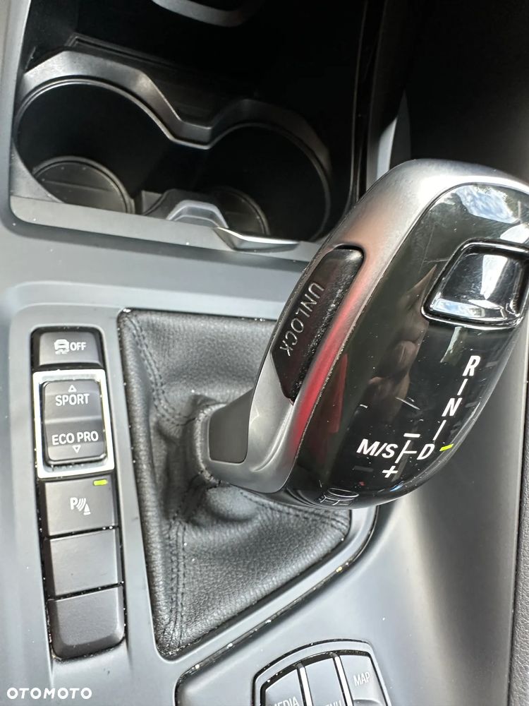 BMW X1 sDrive18i - 22