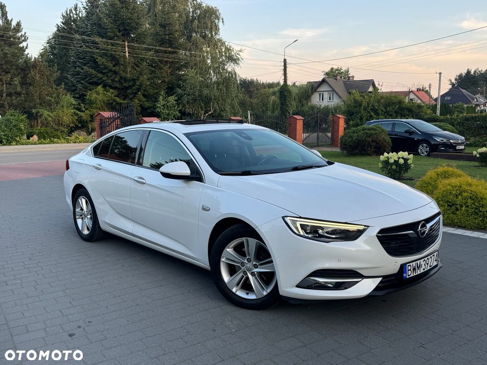 Opel Insignia 1.5 T Exclusive S&S - 9