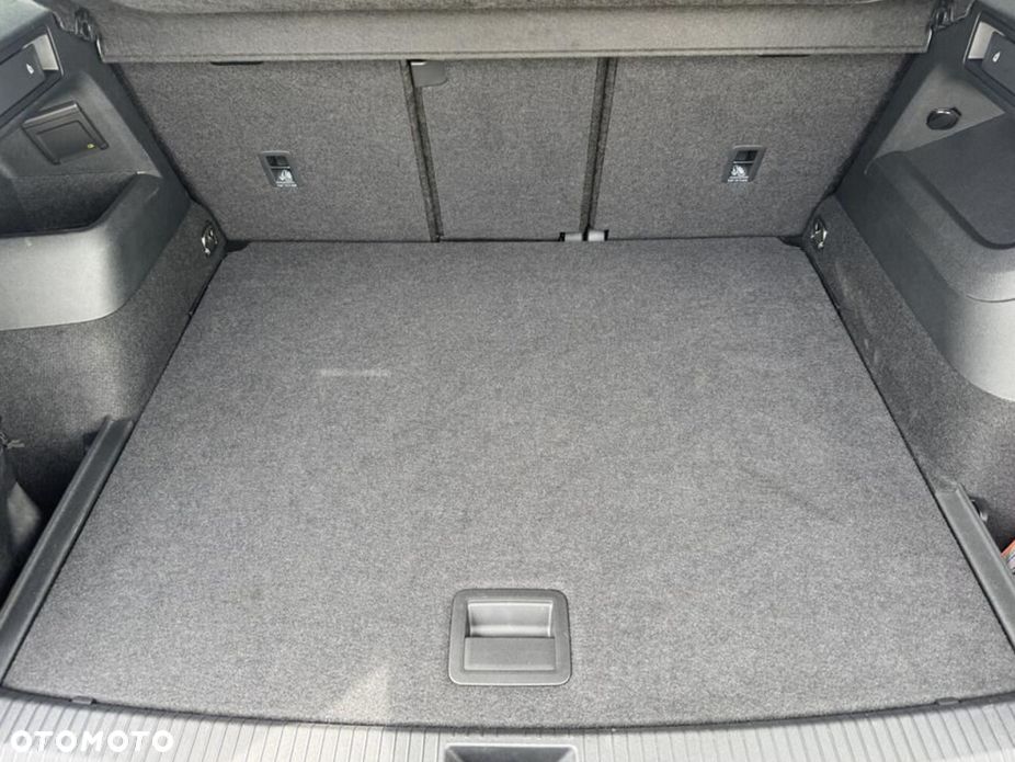 Volkswagen Tiguan - 14