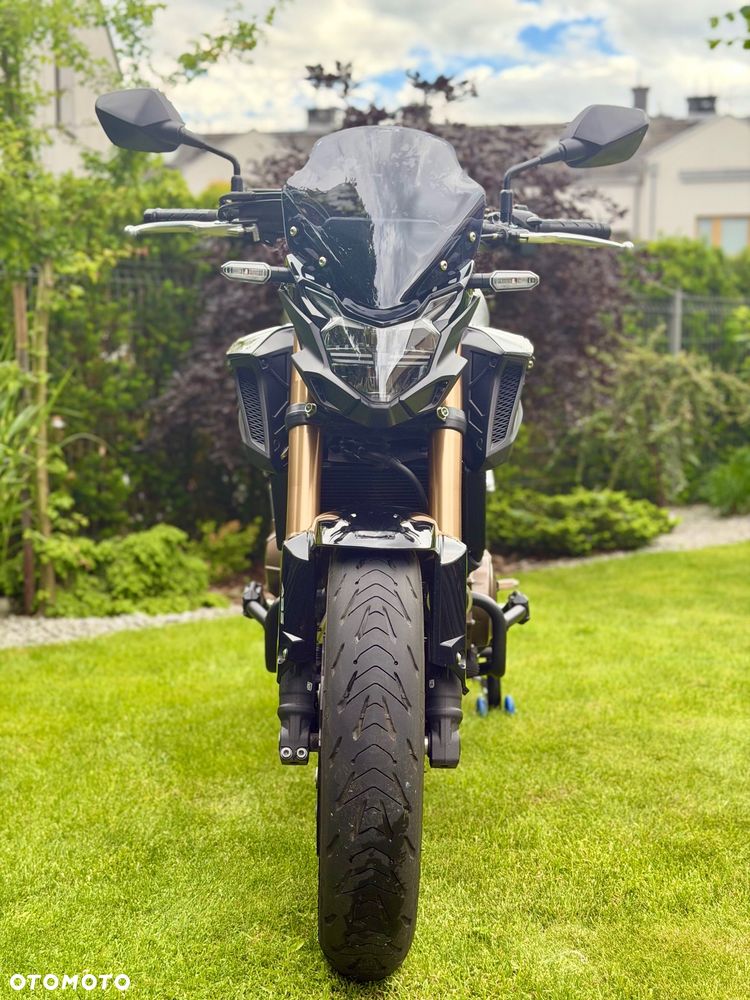 Honda CB - 10