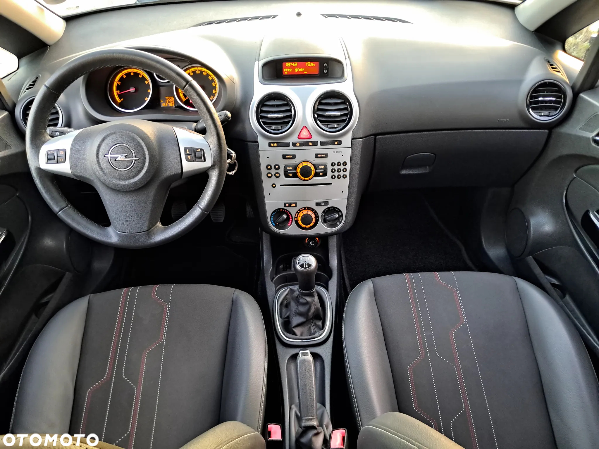 Opel Corsa 1.2 16V Edition 150 - 30