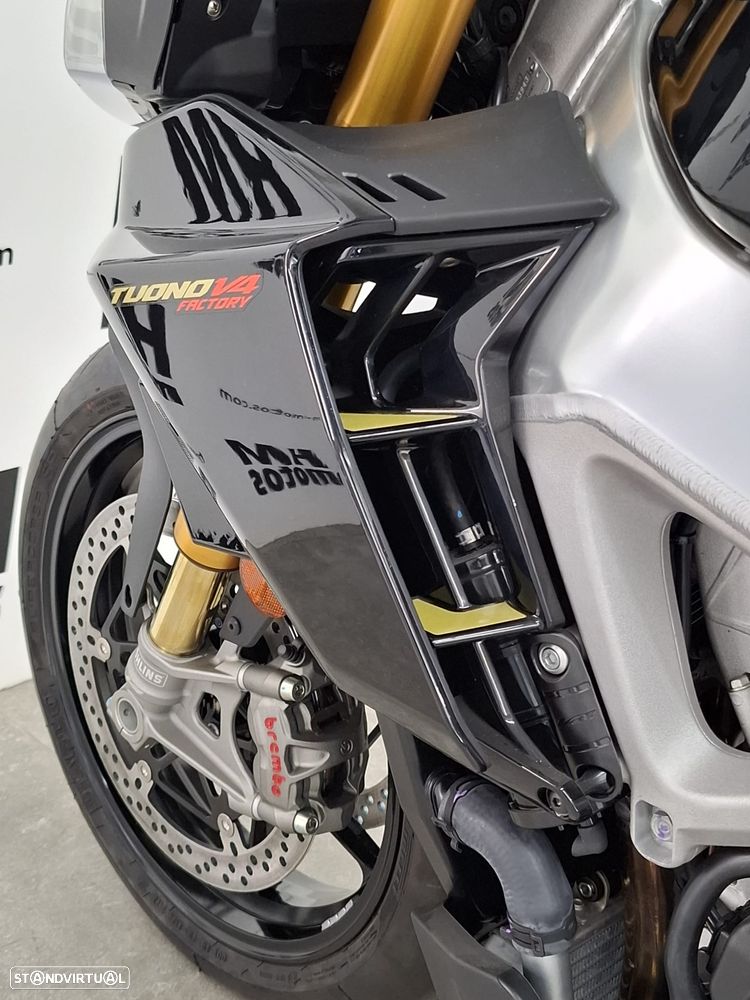 Aprilia Tuono V4 FACTORY - 14