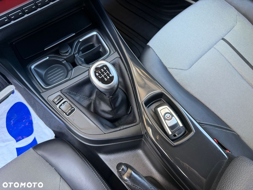 BMW Seria 1 - 16