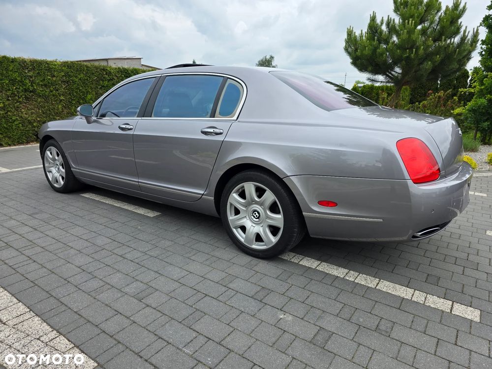 Bentley Flying Spur - 3