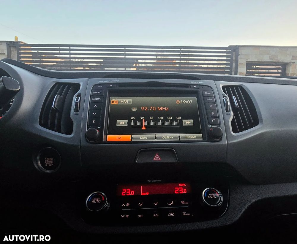 Kia Sportage 2,0 CRDI AWD Aut. Platinum - 31