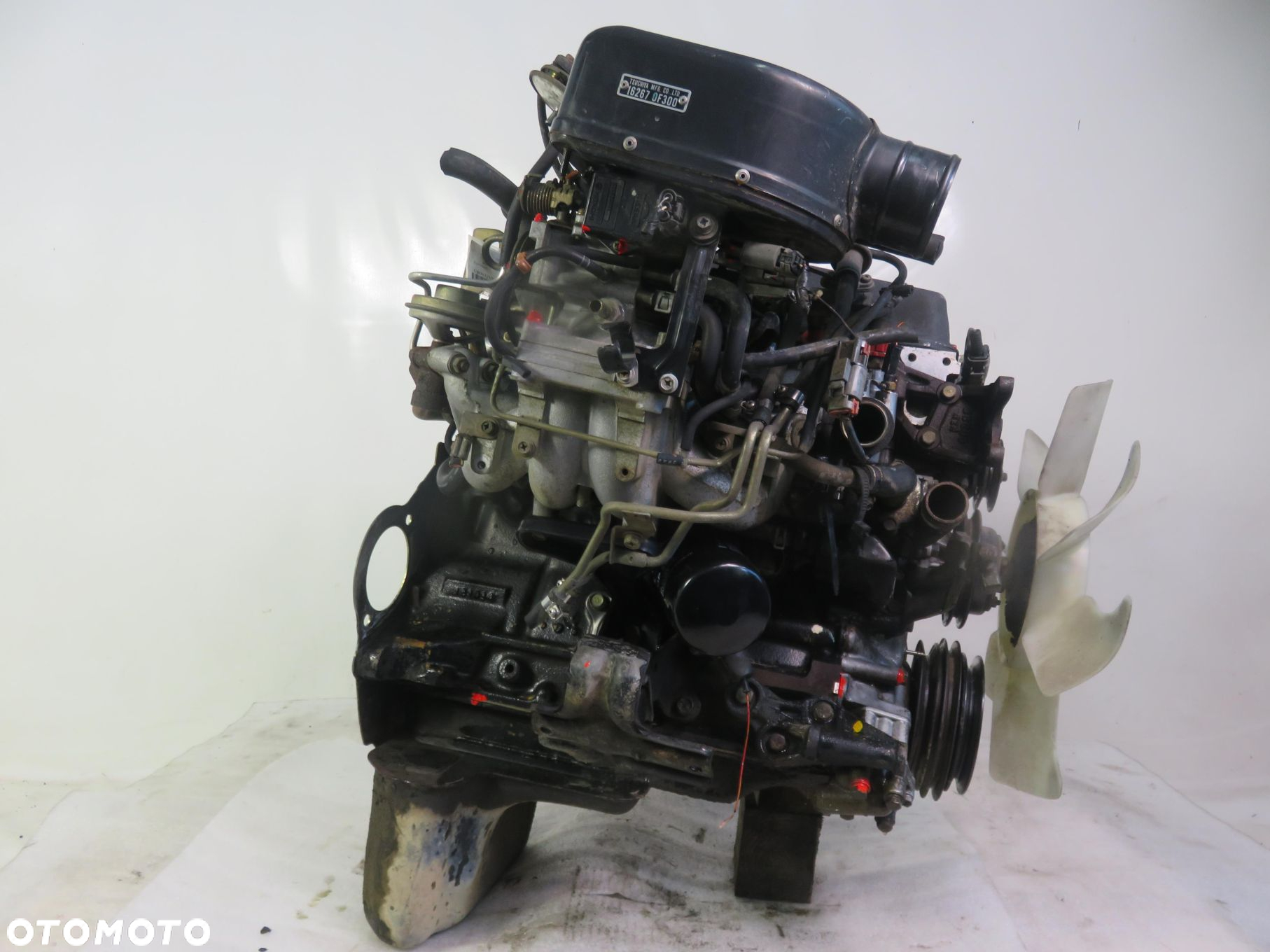 SILNIK NISSAN TERRANO II 2.4 i 12V 124 KA24E - 5