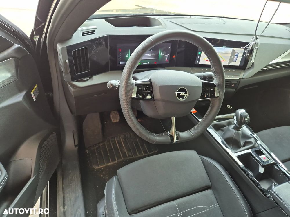 Opel Astra 1.2L Turbo Start/Stop GS - 13