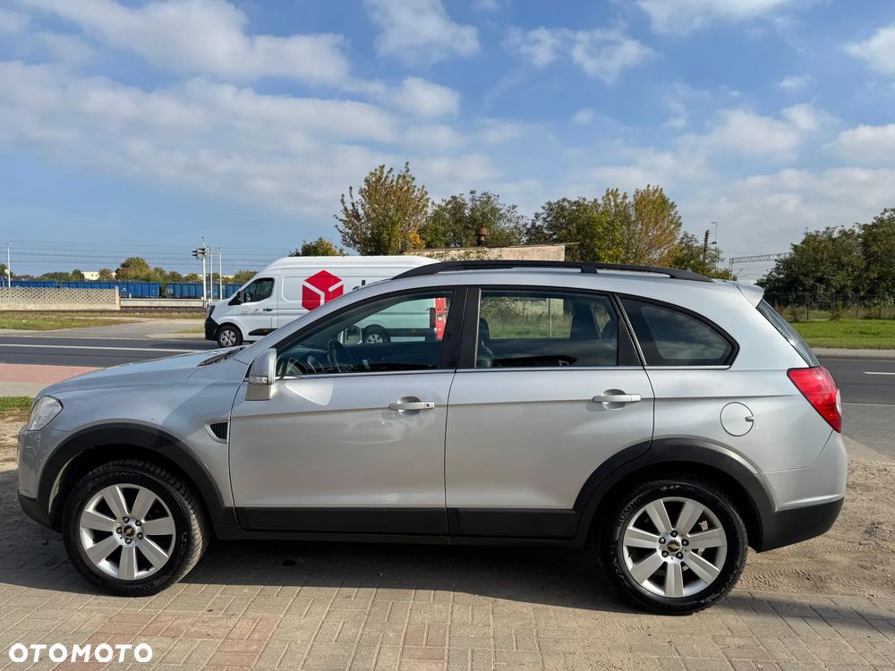 Chevrolet Captiva 2.0 d LT medium - 7