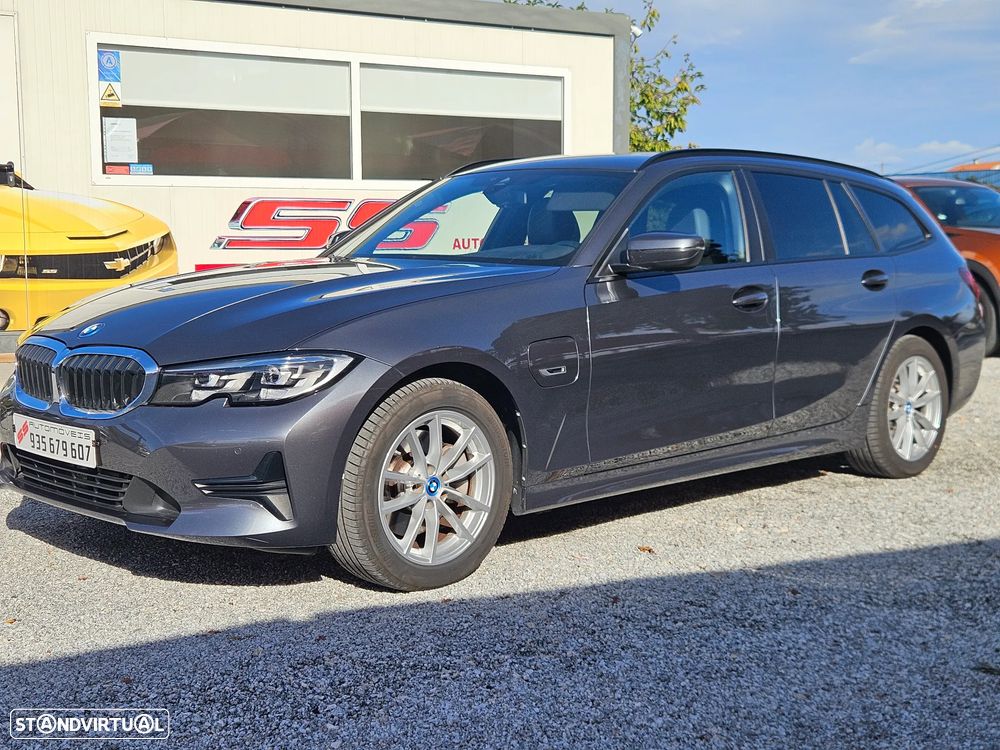 BMW 320