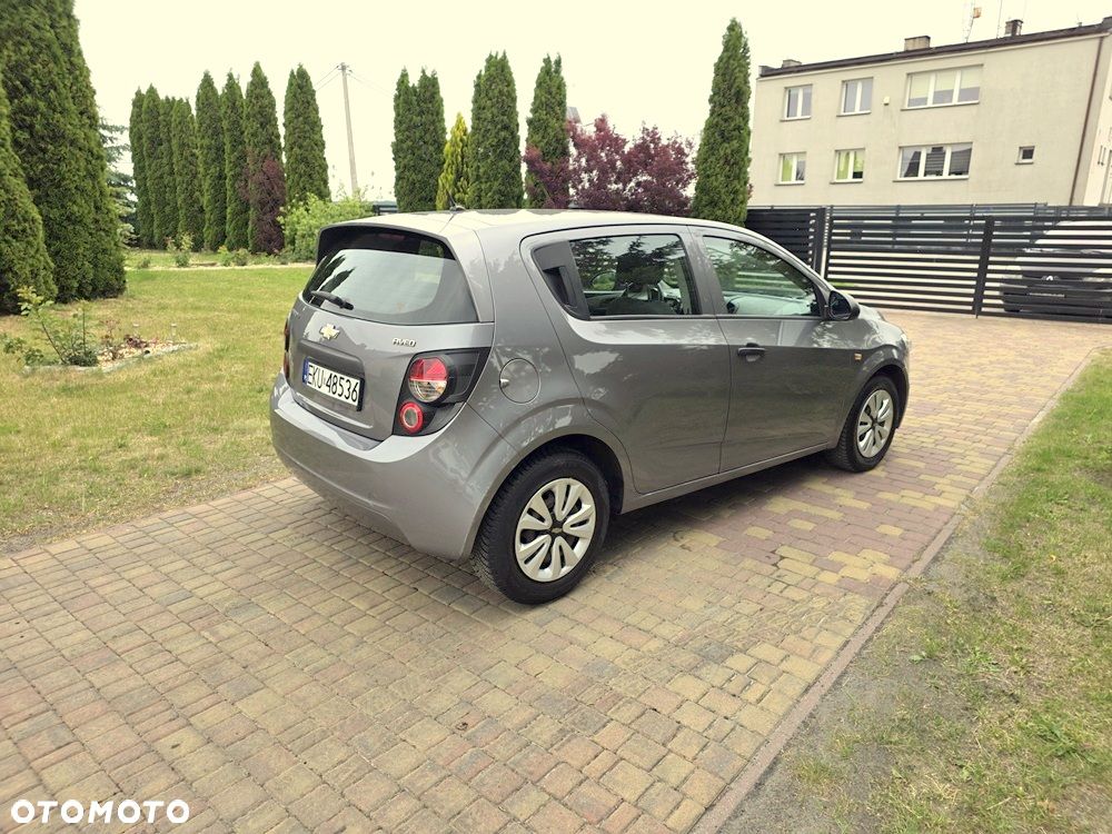 Chevrolet Aveo 1.2 LS - 19