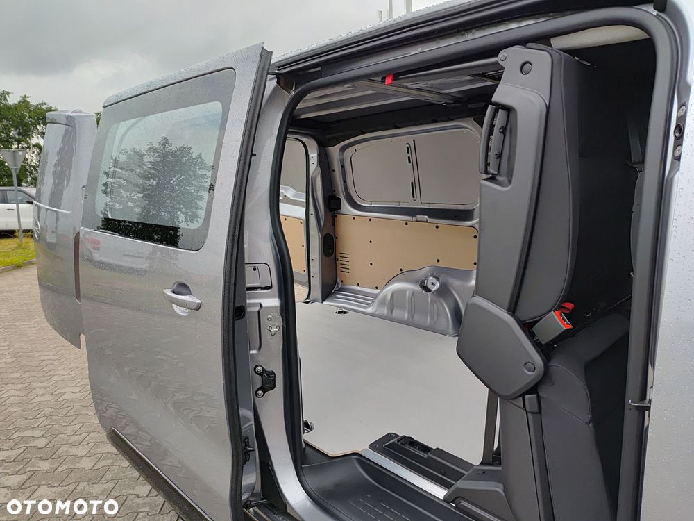 Opel Vivaro Nowy Vivaro Furgon Brygadowy Flex Extra Long 2.2d 150 KM MT6 - 24