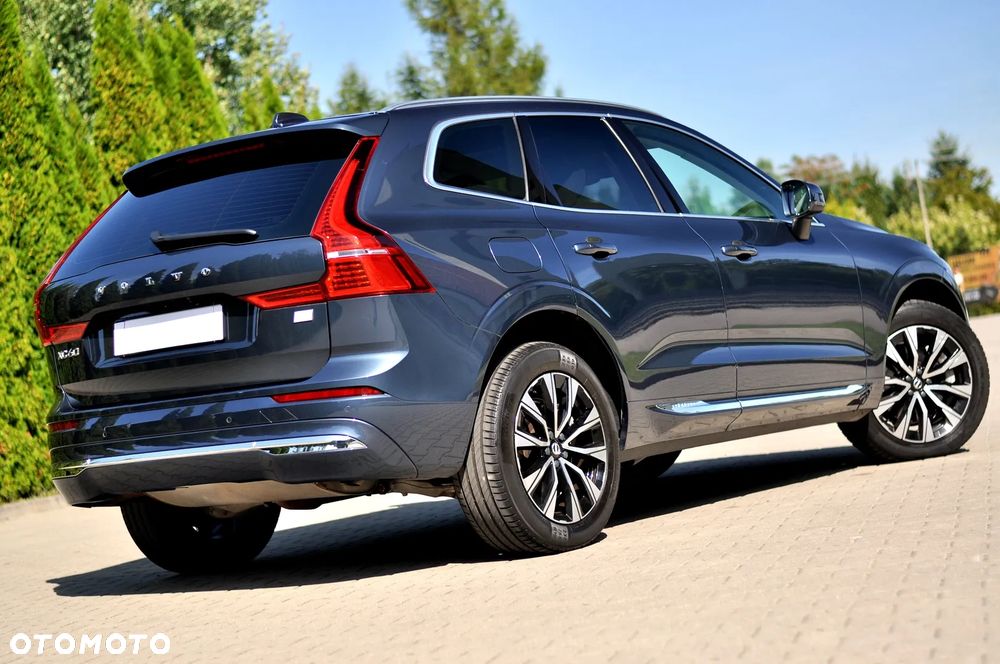 Volvo XC 60 T6 AWD Recharge Geartronic Inscription - 11