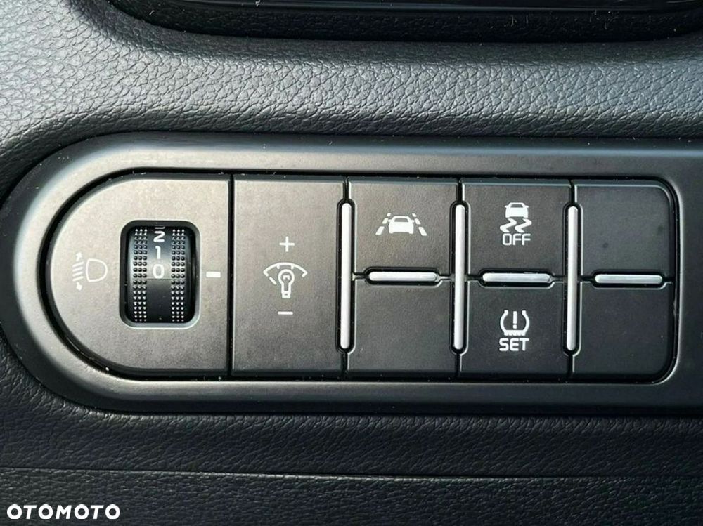 Kia Ceed 1.5 T-GDI Business Line DCT - 26