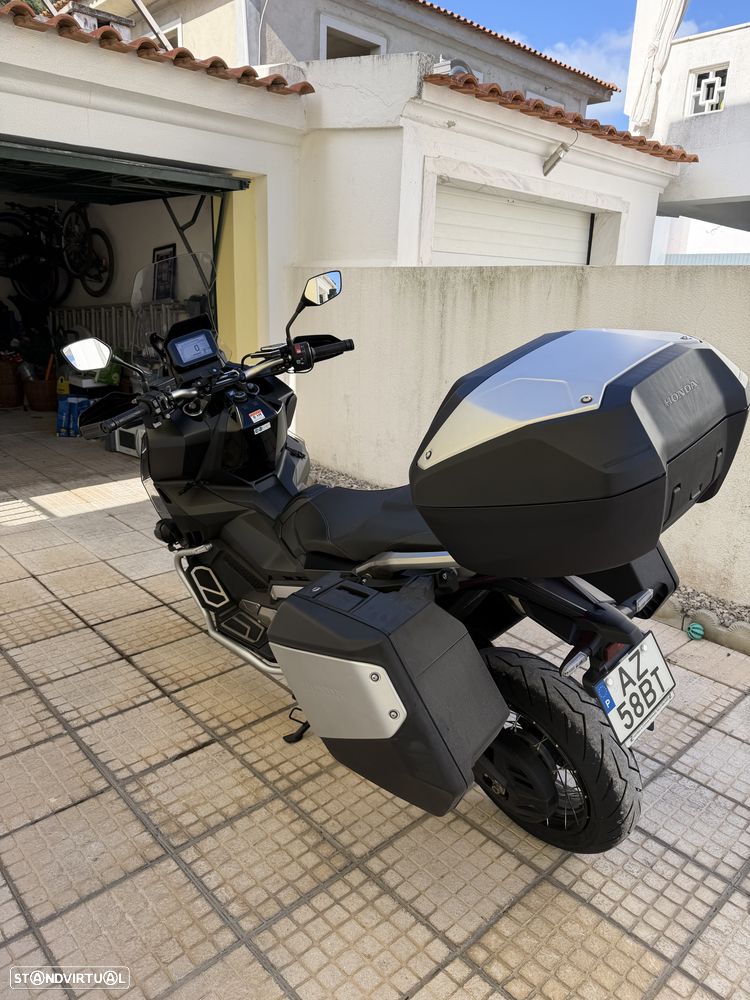 Honda ADV XDV750 - 8