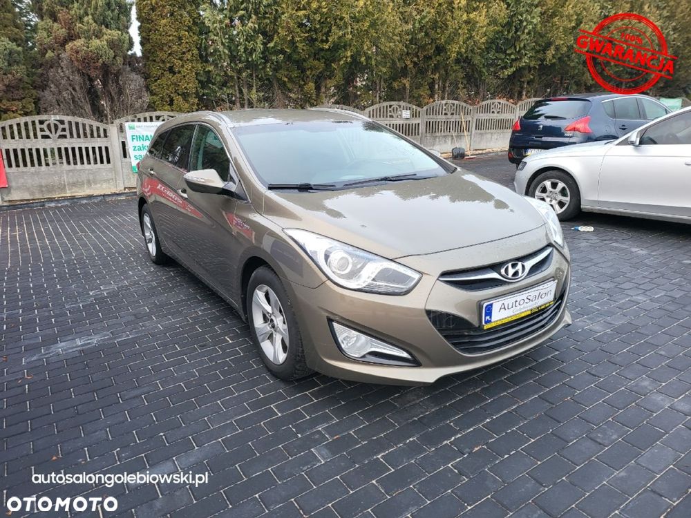 Hyundai i40 Kombi blue 1.6 Family+ - 15
