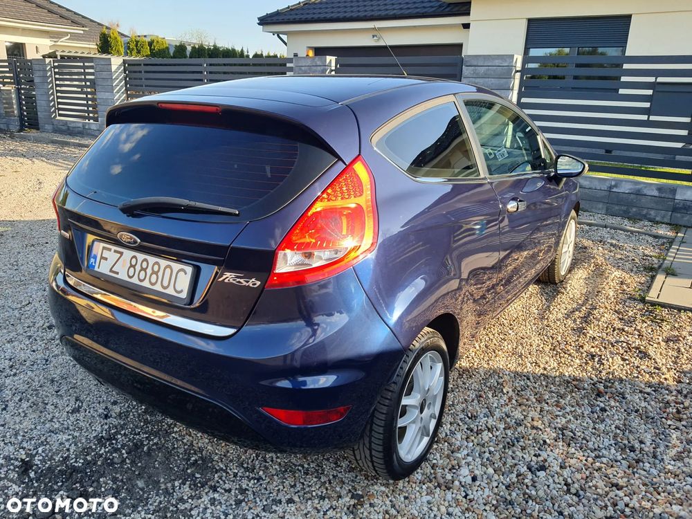Ford Fiesta 1.6 TDCi DPF Titanium - 13