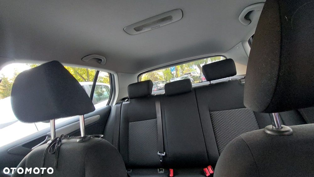Volkswagen Golf - 5