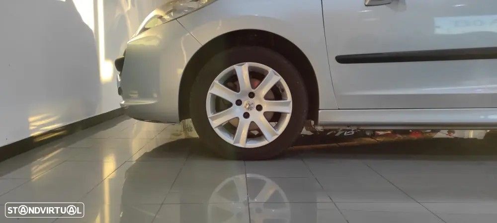 Peugeot 207 CC 1.6 16V - 39