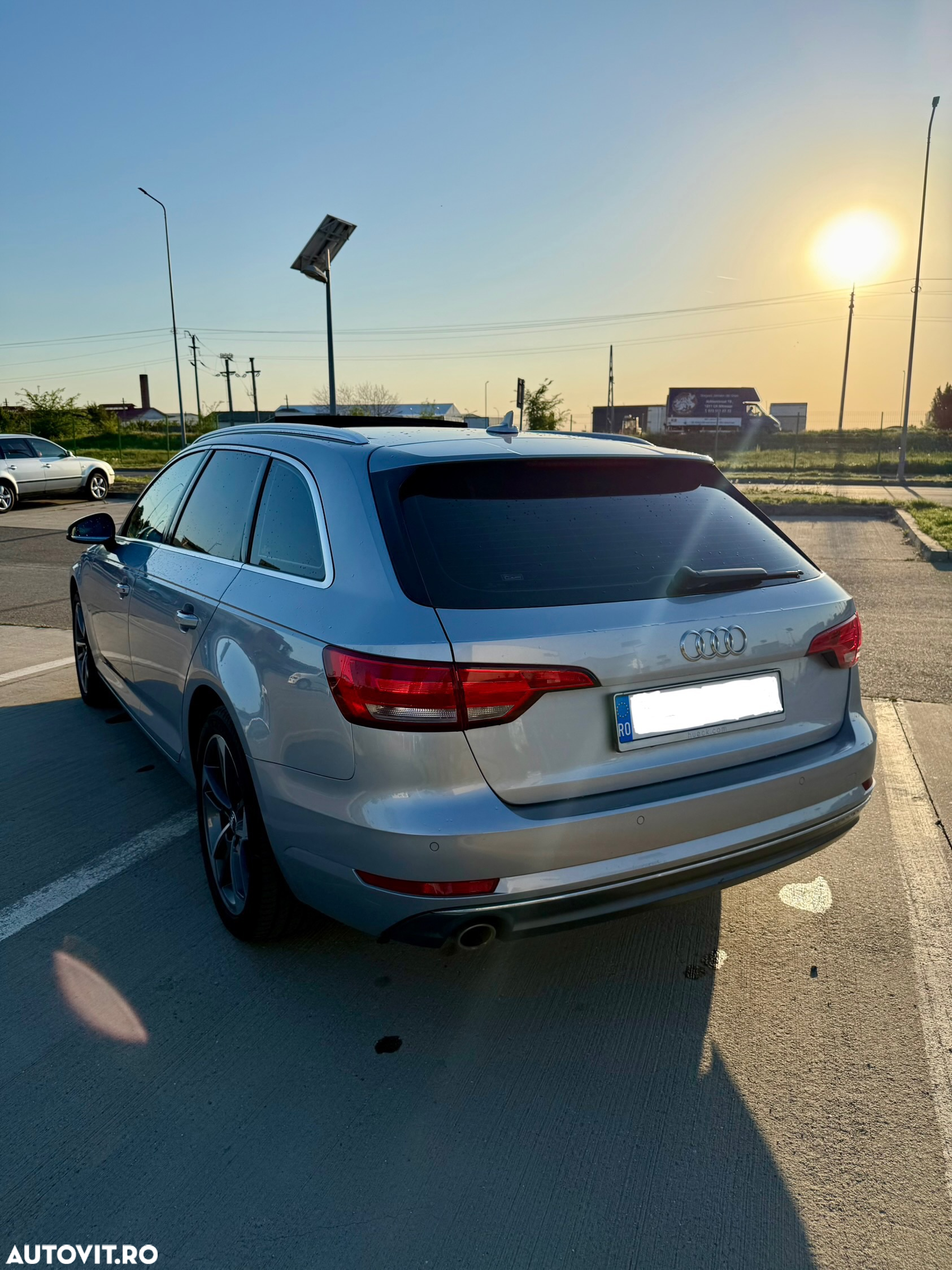 Audi A4 2.0 TDI S tronic - 3