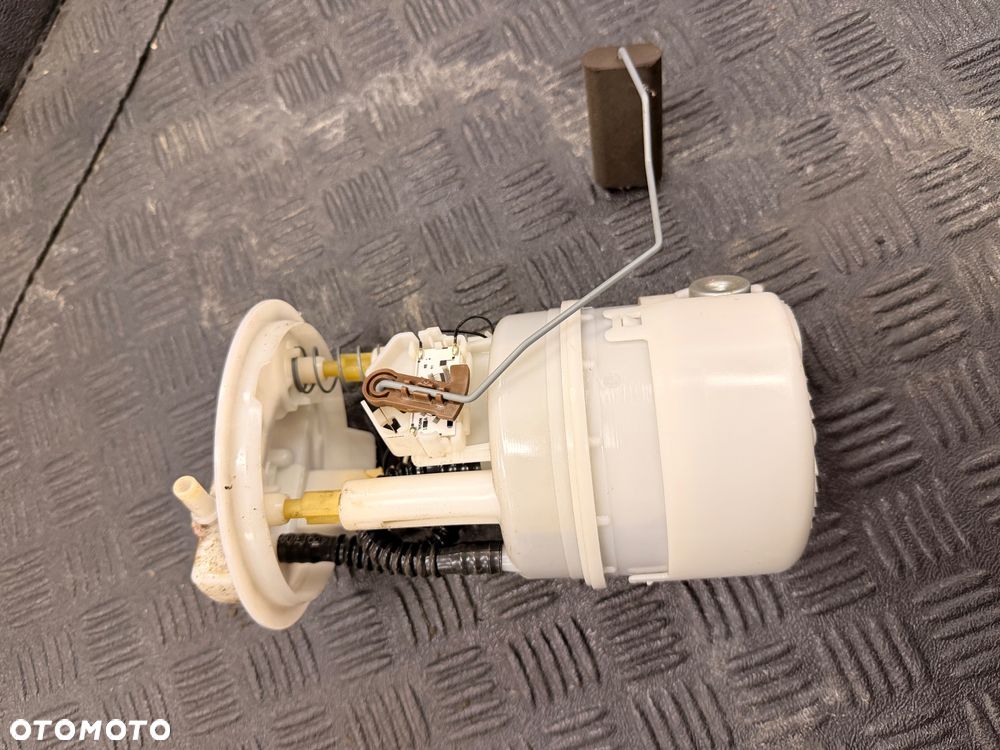 Renault Clio 2.0 16V Sport - 17