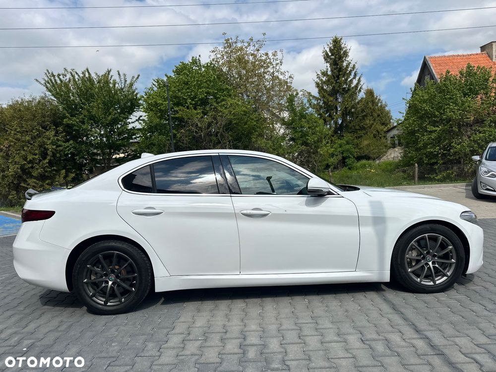 Alfa Romeo Giulia 2.0 Turbo 16V AT8 Veloce - 5