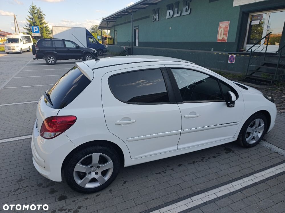 Peugeot 207 - 2