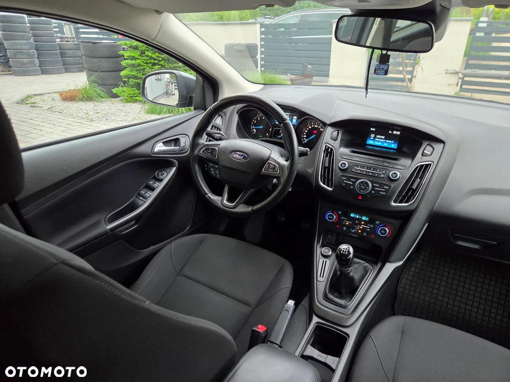 Ford Focus 1.6 Titanium - 6